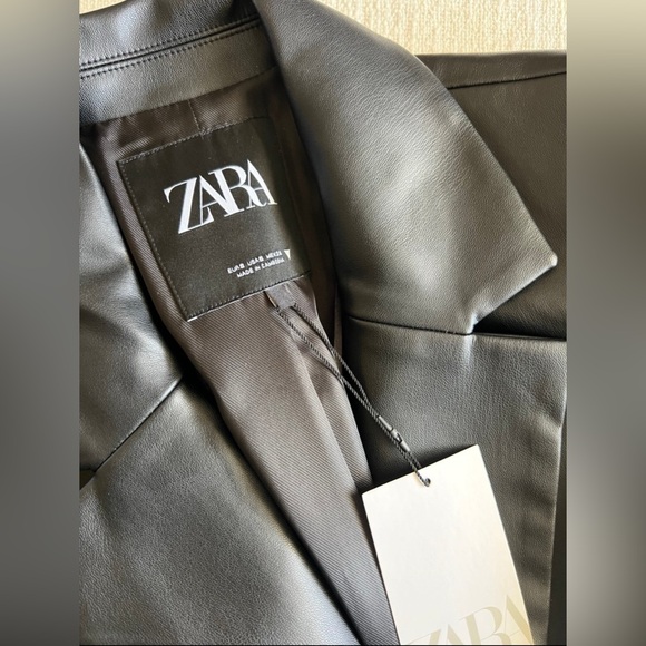 Zara Women's Black Coat - Picture 6 of 10